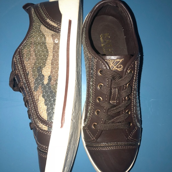 Kathy Van Zeeland NEW sneakers. Size 6.5 - Picture 2 of 4